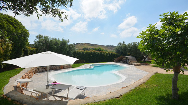 Villas with pool for rent in Salento, Puglia