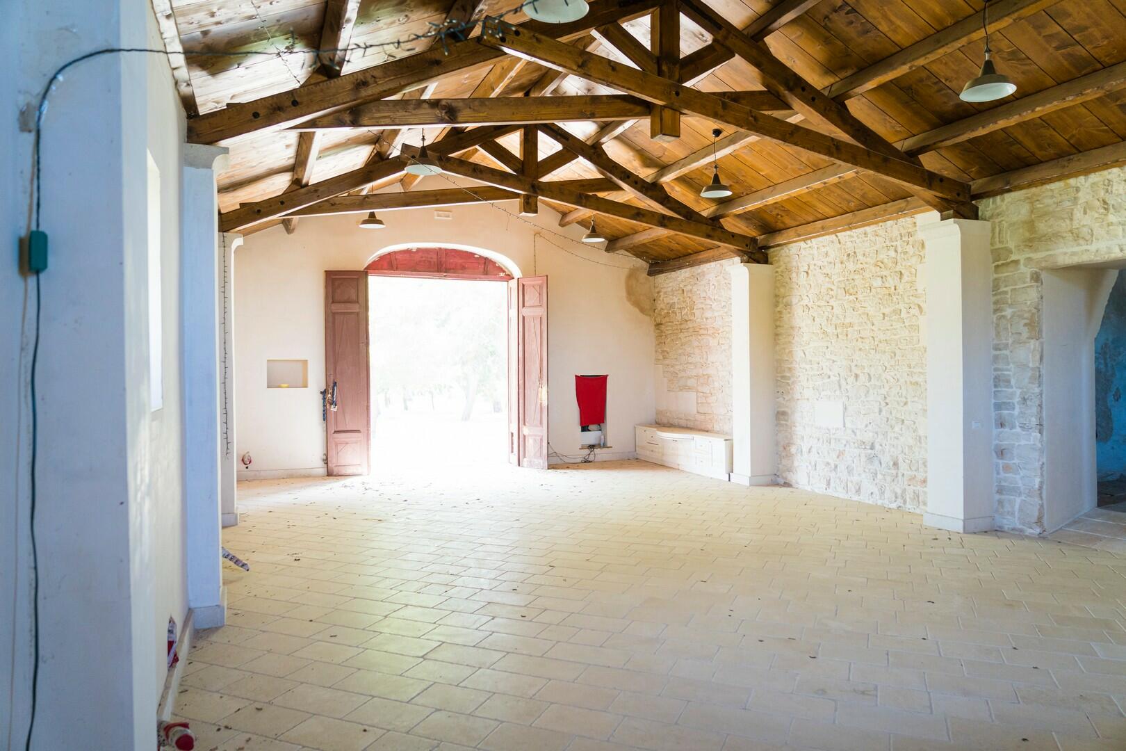 Ancient House for sale in Bari, Puglia