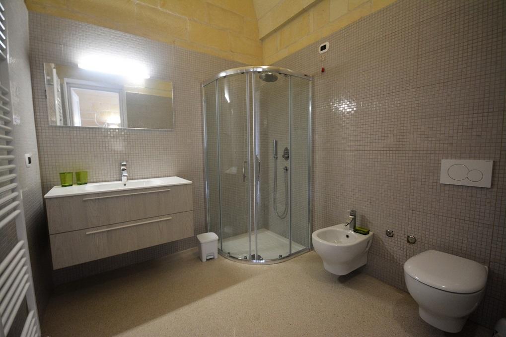 En-suite Bathroom D