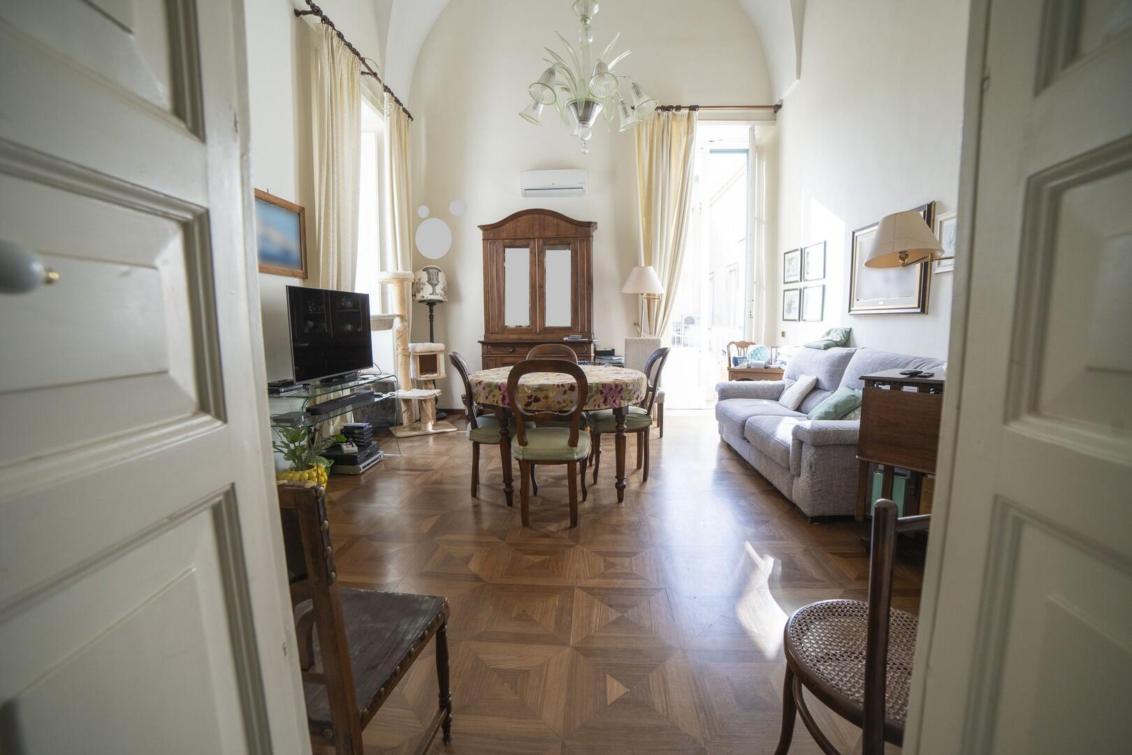 Palazzo for sale in Lecce, Puglia