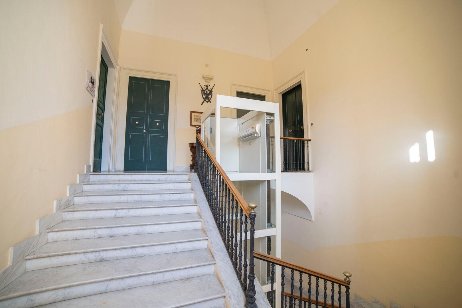 Palazzo for sale in Lecce, Puglia