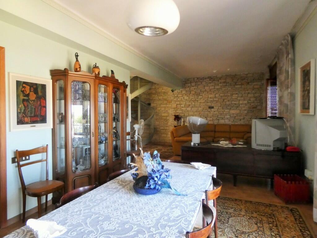 House for sale in Gallipoli, by the sea