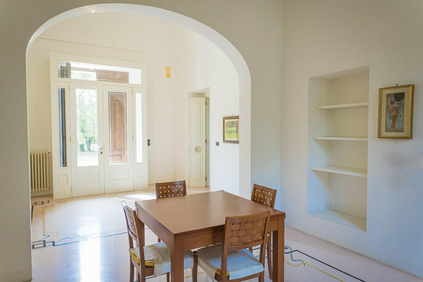 Prestigious villa for sale in Maglie, Puglia(3)